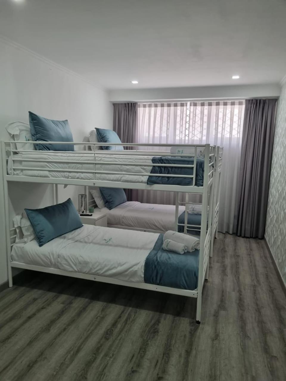 Mikaela Guest House Odivelas  Luaran gambar